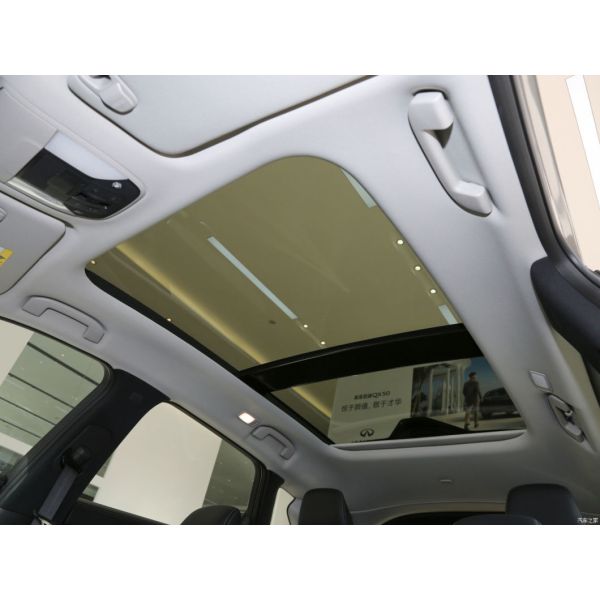 215 Km/H Top Speed Sedan Qx50 2.0t 2WD Fashion Gasoline Car with Advanced Technology