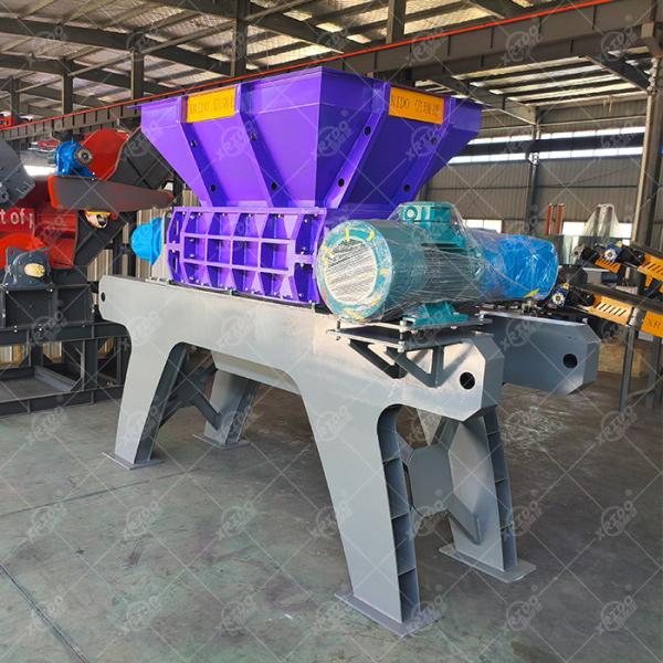 Broyeur de pneus usagés Xrido AT-TS 2-3T/D pour le recyclage du caoutchouc