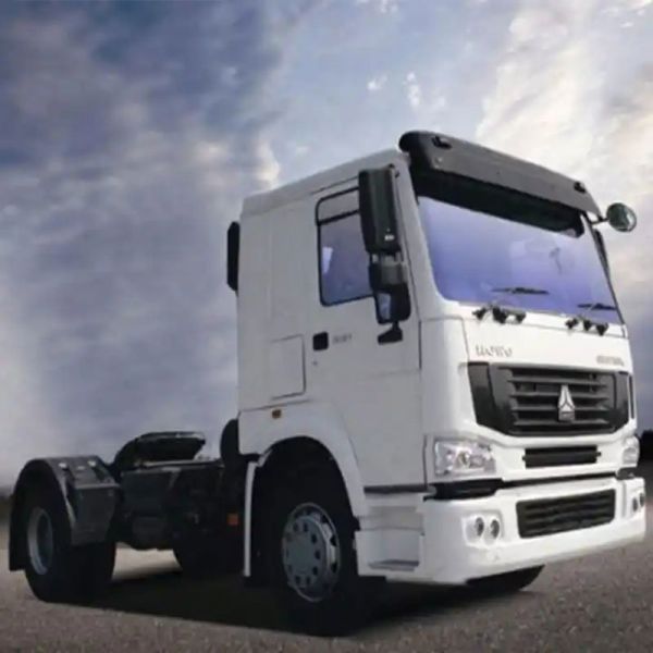 Malaysia Used Tractor Truck Tractor Head Truck with Air Suspension Driver's Seat