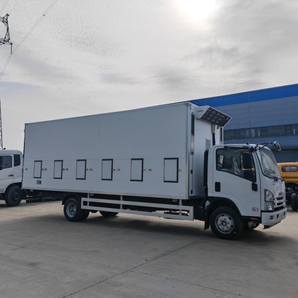 ISUZU Intelligent Live Baby Chick Day Old Chicken Transport Double Temperature Unit Poultry Delivery Truck