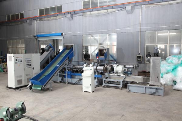 High Speed Plastic Recycling Pellet Machine Belt Conveyor , Agglomerator , Extruder