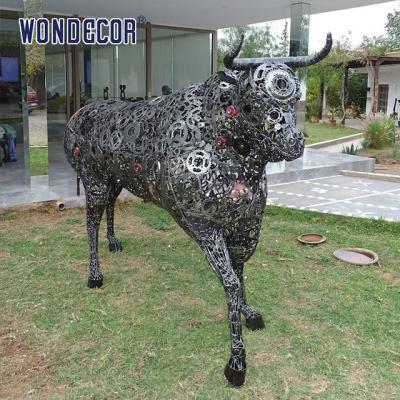 Decoração de arte animal ao ar livre abstrato montagem de peças ocas bisonte escultura de aço inoxidável