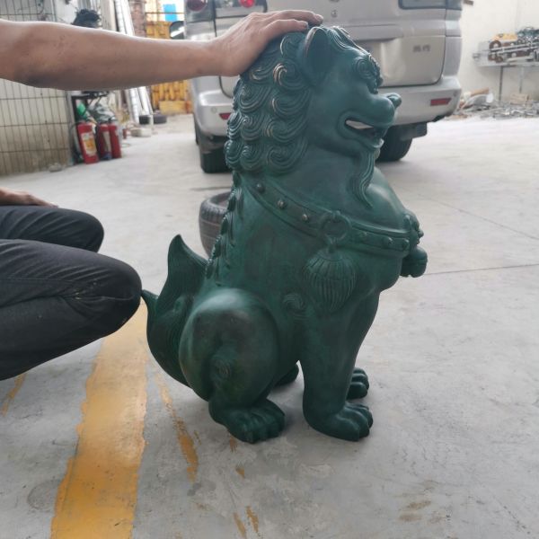 Golden Silk Ribbon Resin Statue Abstract Home Accessories Decorative Metal Gifts Ornament Landscape Art Indoor Statues