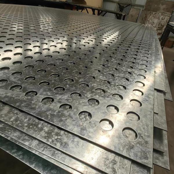 Rede de aço inoxidável resistente à corrosão 500-700 Alta resistência à tração