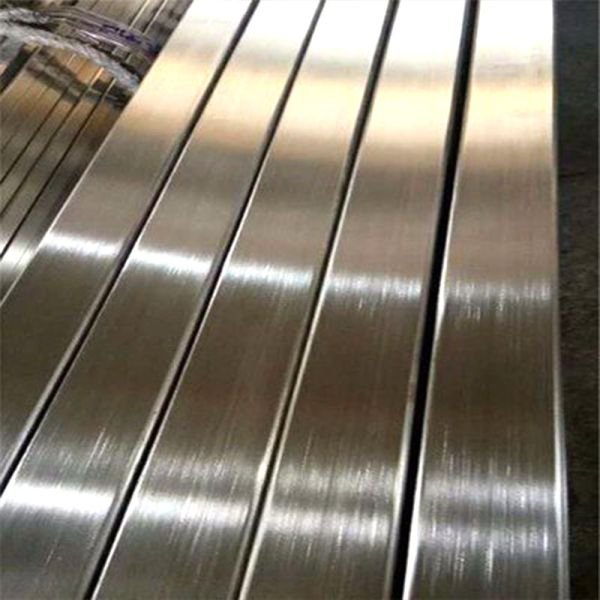 200 Series Grade ASTM 402 201 304L 316L 410s 430 20mm 9mm 304 Hot Rolled Stainless Steel Square Pipe with ±1% Tolerance