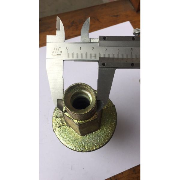 Yellow / Silver Scaffolding Accessories φ17mm Casted color zincing 0.54 kg water stopper