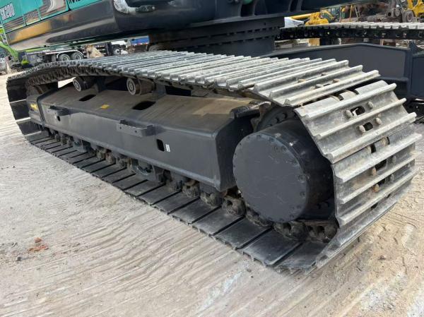 Used Kobelco SK200 Excavator 20.7T with 118kW Engine