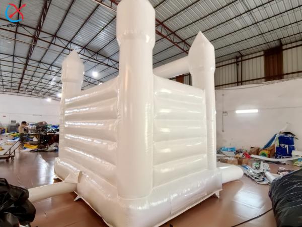 Manufacturer Inflatable White Wedding Jump Area Inflatable Bouncy Castle