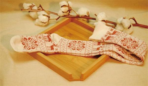 Vintage style classic christmas deer patterned design pure cotton winter thick dress socks