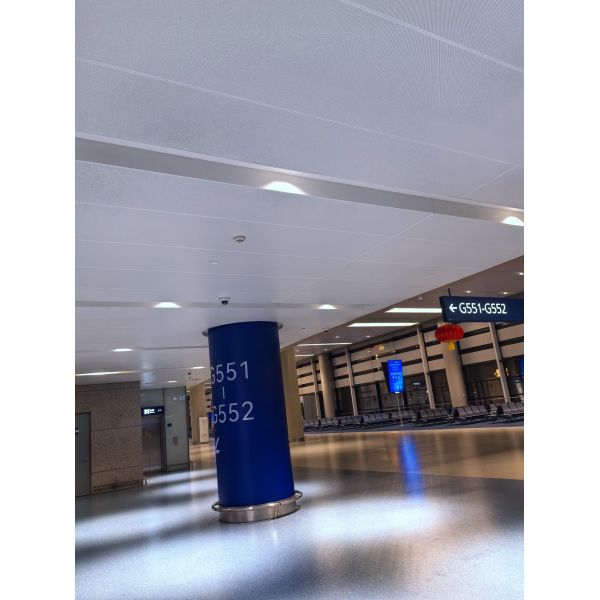 Panel de techo acústico de metal perforado de panal de aluminio de panal de miel