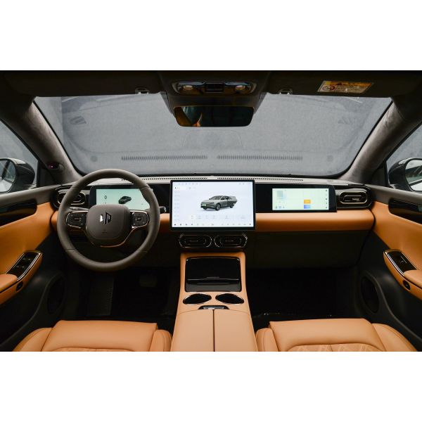 Wholesale Luxury Leap Motion C01 Auto Small Vehicle Electric Fuel Automobile New Leather Seat Covers Decoration Cheap Suv Cars