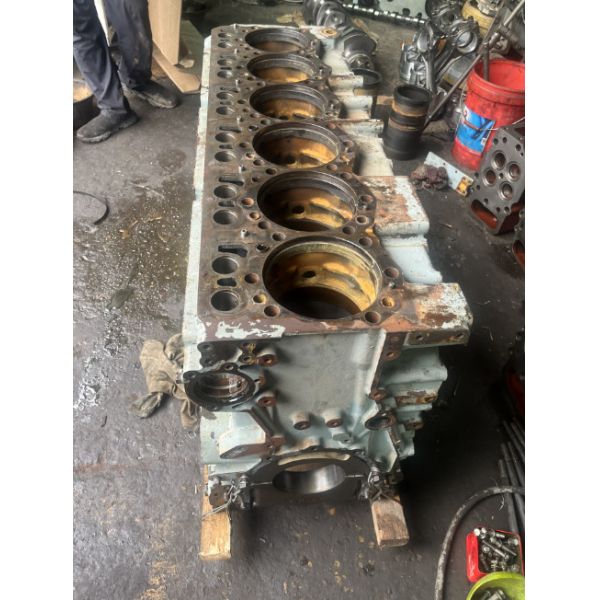 Mitsubishi Heavy Industries S6B3 Cylinder Body, Crankshaft, Connecting Rod 34A19-30100