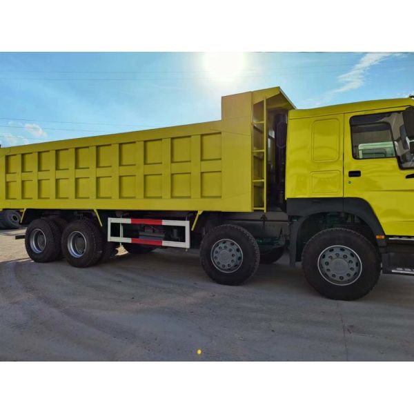 Дизайн радиальных шин Подержанный Sinotruk HOWO 8*4 Дамп-Трак с двигателем емкостью 6-8 л