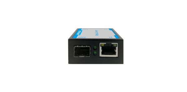 SFP Slot Mini Fiber Media Converter With 10 / 100 / 1000M RJ45 Interface