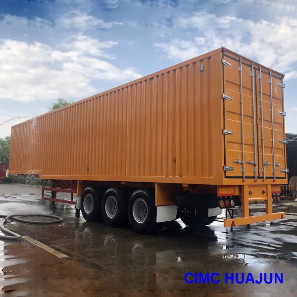Foot Dry Van Container Semi-Trailer Equipped with 10.00R20/ 11.00R20/ 12R22.5 Tires