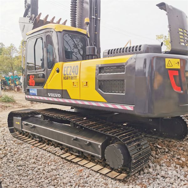 Fabriqué en Corée, Volvo ec240d, une pelle utilisée de 24 tonnes à vendre.