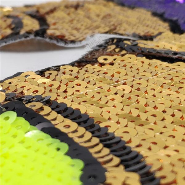 Fashionable Sequin Embroidery Patches / Lipstick Iron On Patches Customized Color