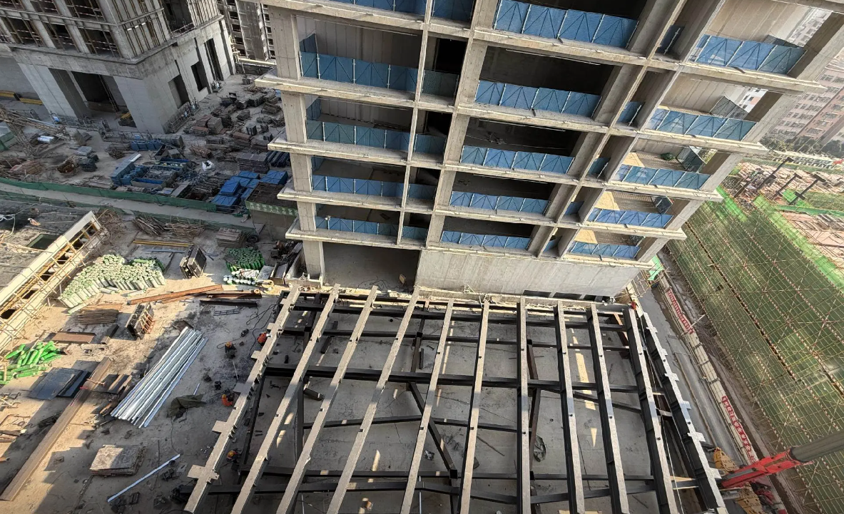 Multi Storey Prefabricated Office Building Steel Structure Lightweight Steel Frame Building