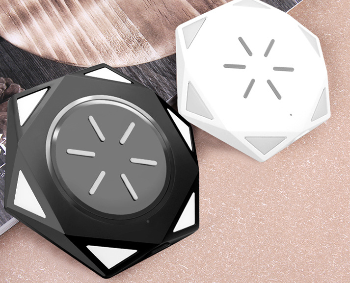 Customized Logo Electric Wireless Phone Charger For Samsung S8 / IPhone 8