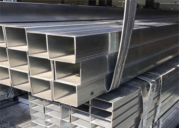 tolerância soldada tubo da cor ±5% do preto da tubulação do quadrado do aço carbono de 600*600mm