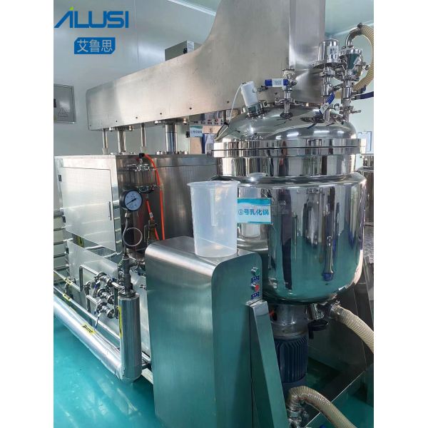 Vacuum Homogeneous Lifting Emulsifier Mixing Machine 500L Liquid Medicine Mixer