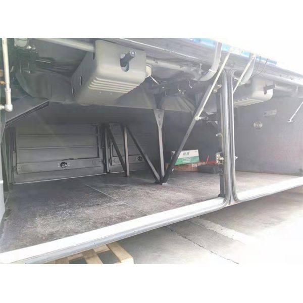 Euro 5 Autobuses usados de 46 asientos con transmisión manual Autobuses de segunda mano con 2 puertas