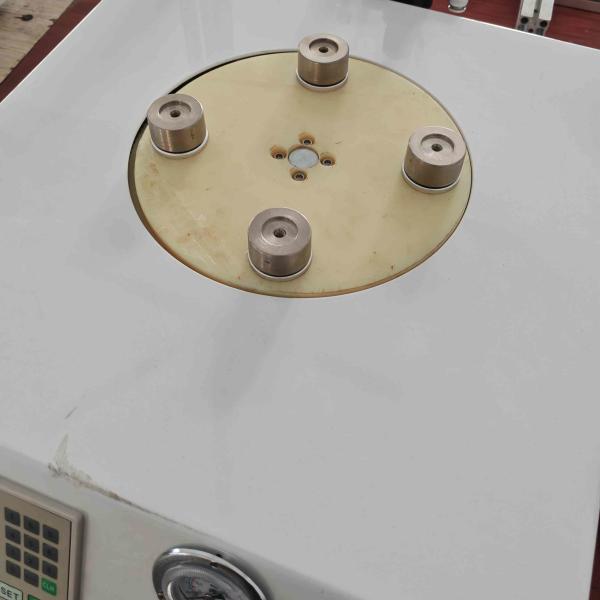LED PAR Light Automatic Glue Dispenser Industrial Automated Glue Dispensers High Speed