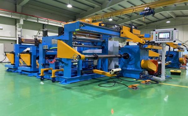 Machine de remontage de feuille de transformateur avancée - Solution de remontage de bobine automatique et de haute précision