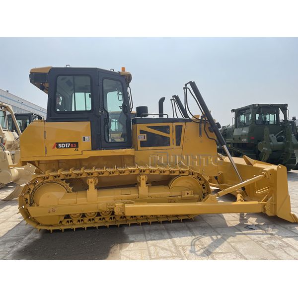 Shantui Crawler Bulldozer Diesel Engine SD17 170hp Forest Hydraulic 160hp - 320hp