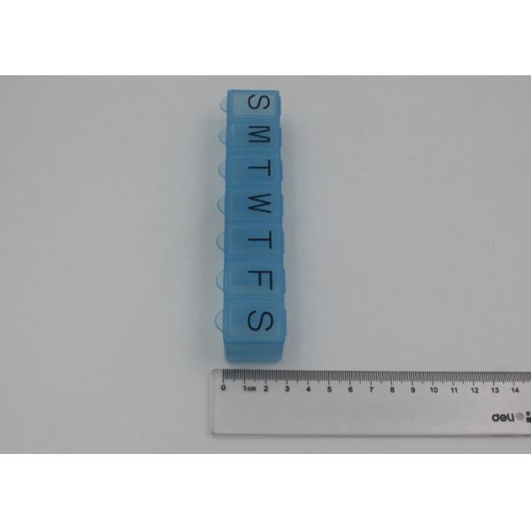 Portable 7 Day Pill Box Organizer For Adult , Food Grade Medication Pill Box