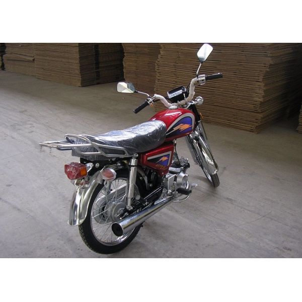 Durable Gas Powered Motor Bikes Yellow Electrophoresis Dipping Process Paint