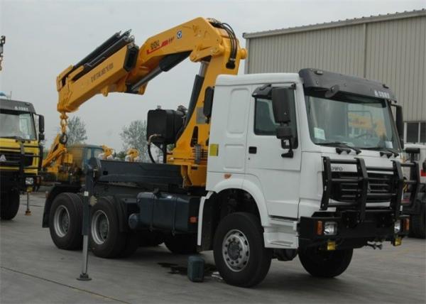 O caminhão do trator de SINOTRUK montou 12 toneladas hidráulicas do guindaste 6X4 LHD 336HP XCMG Crane