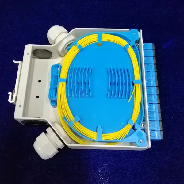 Singlemode SC UPC Ftth Termination Box , Fiber Optic Distribution Box