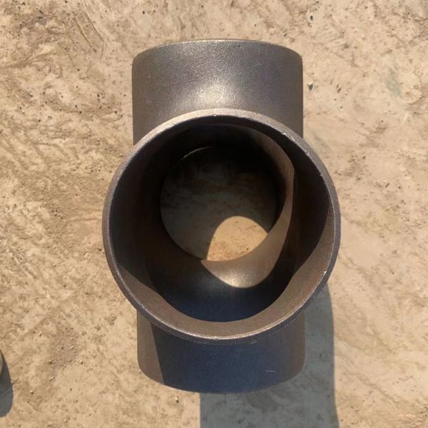 Piso de acero inoxidable de acero al carbono estándar Din2616 Tee Din En 10253 Con Dn40