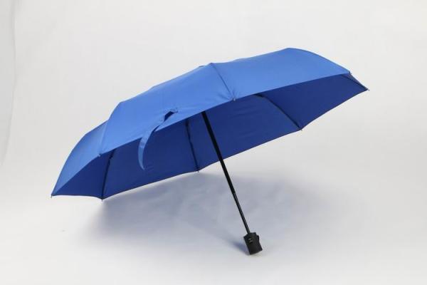 21 inch royal blue auto open close umbrella with black rubber coating plastic handle