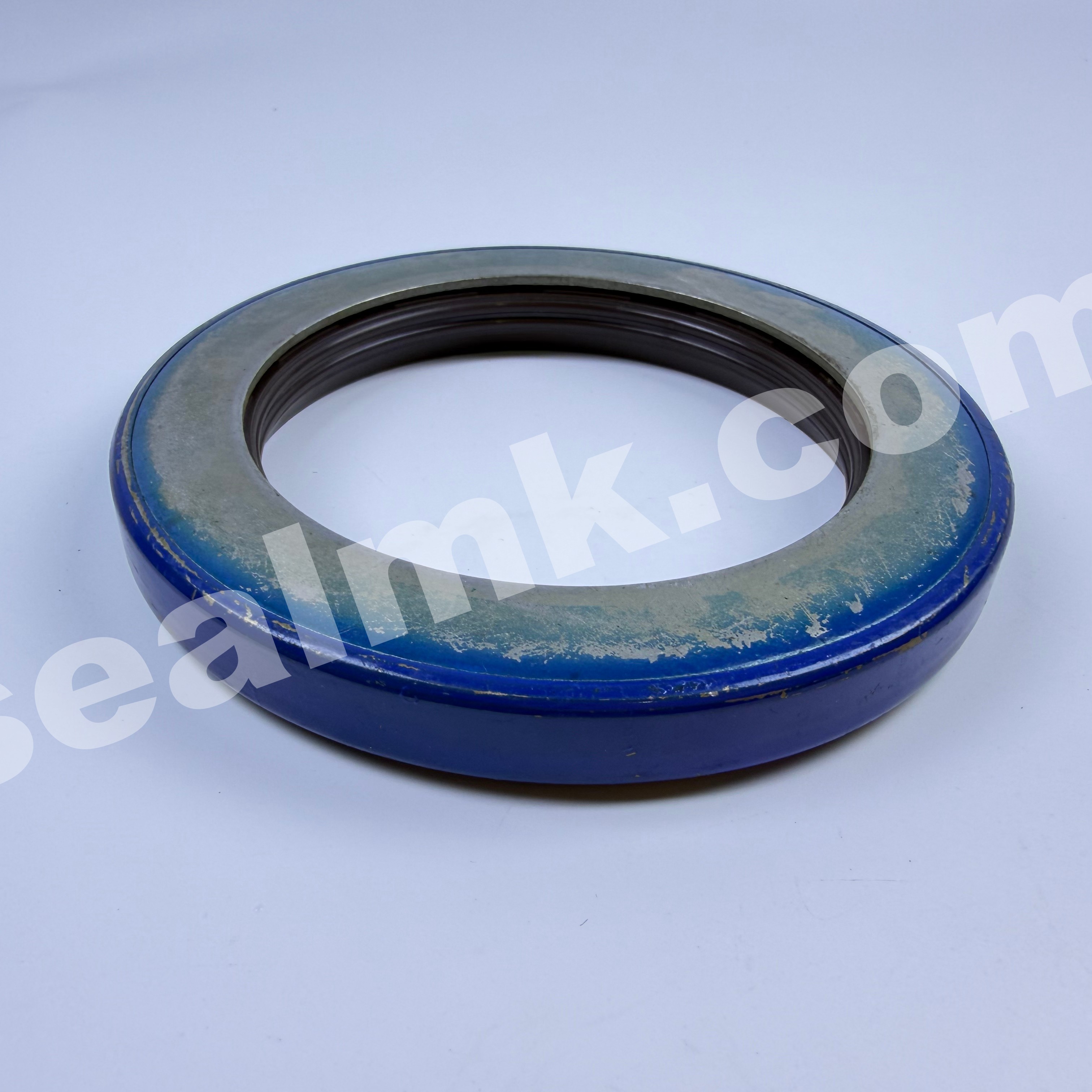 Size: 90x130x17; compatible with DAF part numbers 1404690, 1700523, and ACU6695.
CORTECO part number: 19034570B.
Suitable for DAF models including the LF45, LF55, and FA45 series.