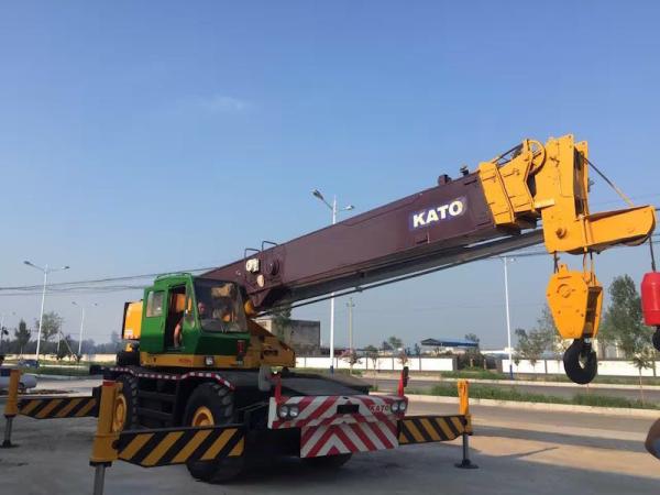 KR25H used crane original from japan, used kato rough crane 25ton, used rough terrain crane supplier
