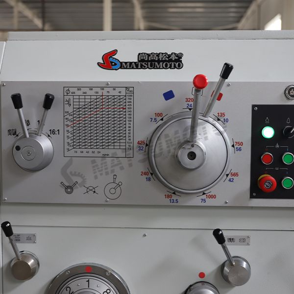 CW6263 Large Horizontal Metal Lathe Machine Universal Manual Machining Equipment