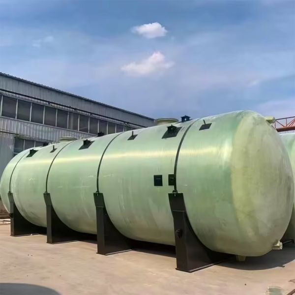 Age Resistant Low Center Horizontal Fiberglass Tank Epoxy Coating For Flat Sites