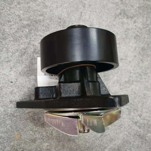 6CT 6C8.3 6CT8.3 Cummins Engine Spare Parts Water Pump 5346205 4376359 3973114