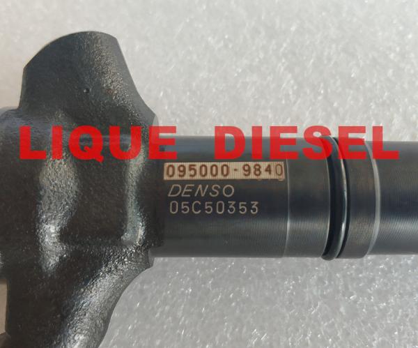 DENSO injector 095000-9840 , 23670-51070 , 23670-59055 for TOYOTA Land Cruiser 200 V8 1VD-FTV