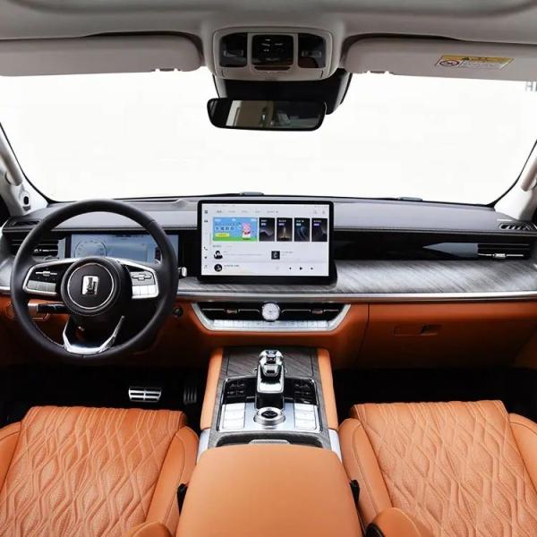 2024 High Speed Gas Car Fuel Energy Car with GPS Navigation System Changcheng 3.0T Tank 500 Sports Version and 5 Seats