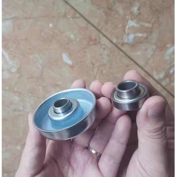 Stampeded Flanged Conveyor Roller Bearings 6202zz 10mm-47mm