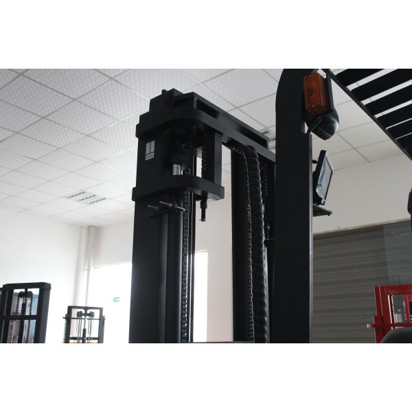 3 Way PU Wheel Electric Pallet Stacker 1000kg 1500kg Loading