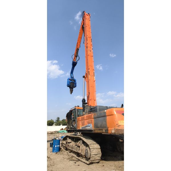 High Frequency Vibration Output & High-Flow Merging Valve Unit – FV-600 Four Eccentric Pile Driver For 21m Piles