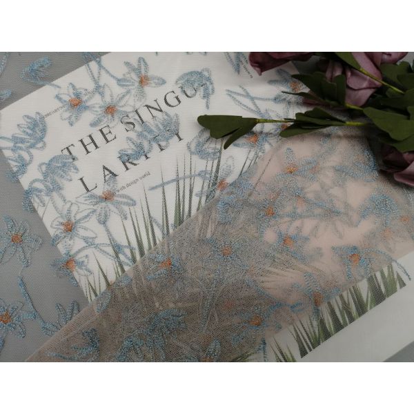 El cordón floral coloreó la tela Tulle Mesh Embroidery Colorful Lace del bordado