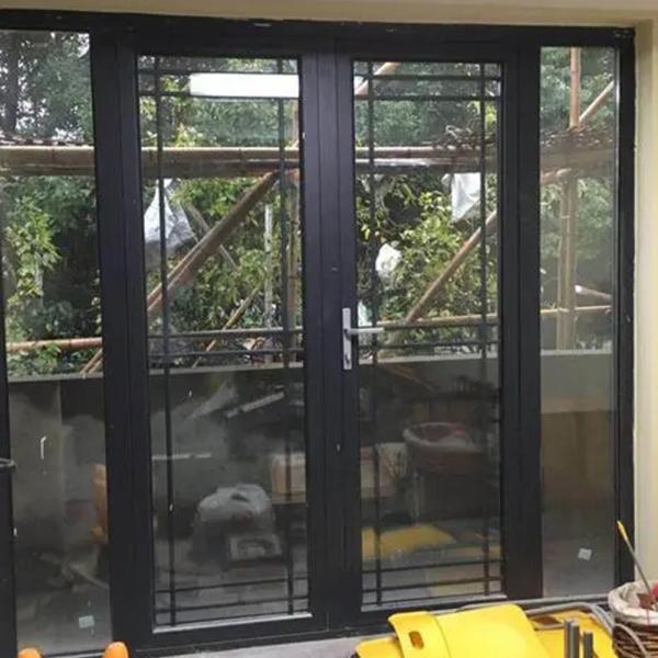 Porta de quarto de vidro com 10 camadas de vedação
