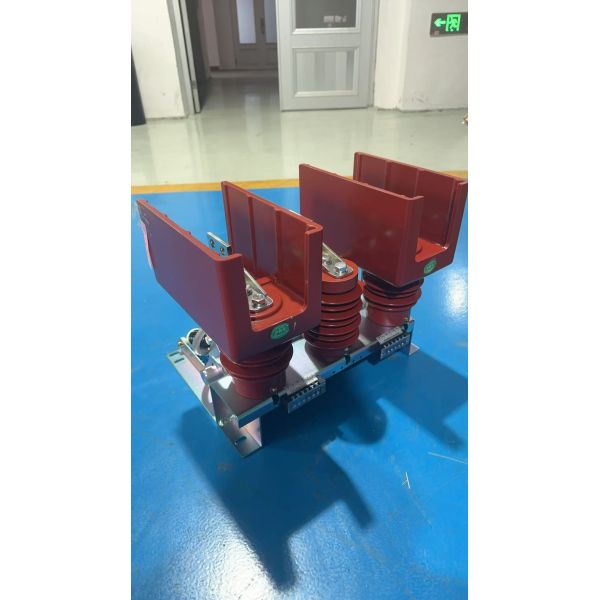 140mm Pole11kV Earthing Switch for Smart  Indoor High Voltage Switch Cabinet