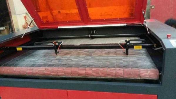 Double heads Auto feeding laser engraving&cutting machine machine for cloth,leather TYE-1812-2