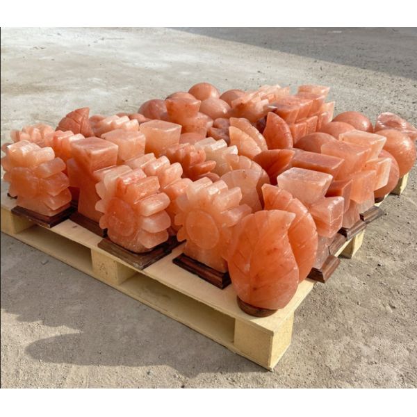 Высекаенная OEM гималайская лампа соли с твердым деревянным основанием